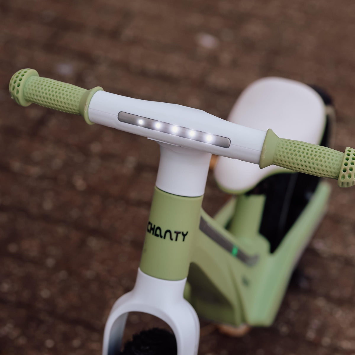 Chanty Go Grün Laufrad | Mit integriertem Licht