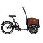 Schwarzes Lastenrad mit Holzbox
