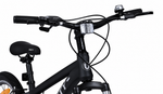 Schwarzes Fahrrad mit schwarzem Lenker